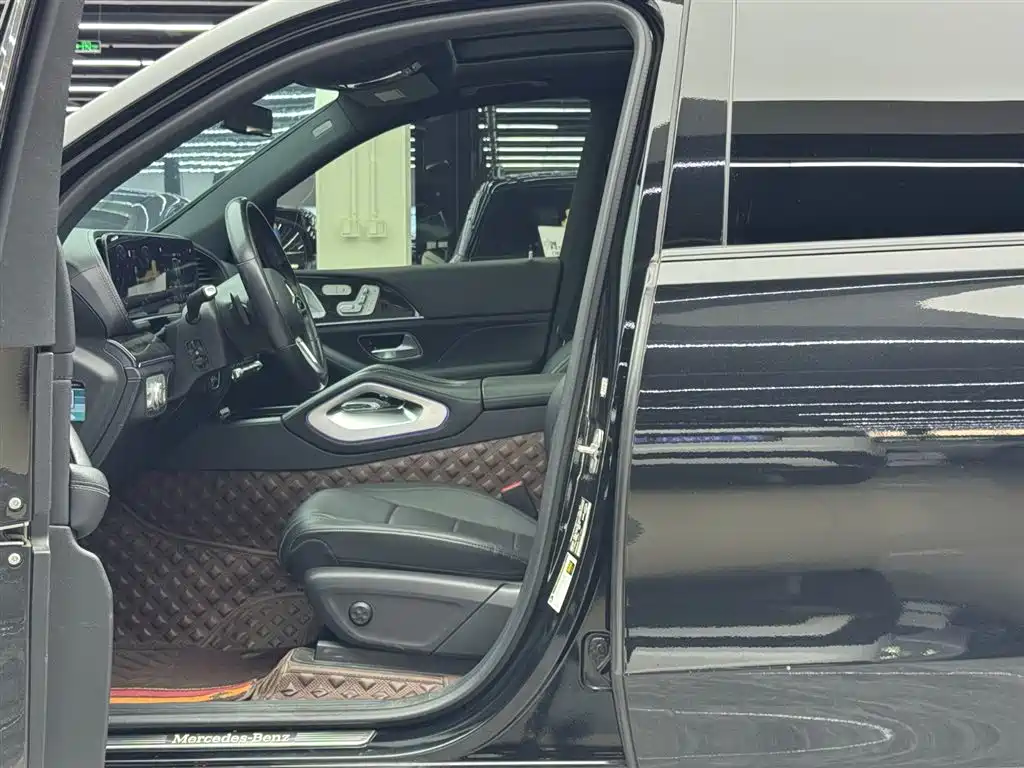 Mercedes-Benz GLE — фото 6