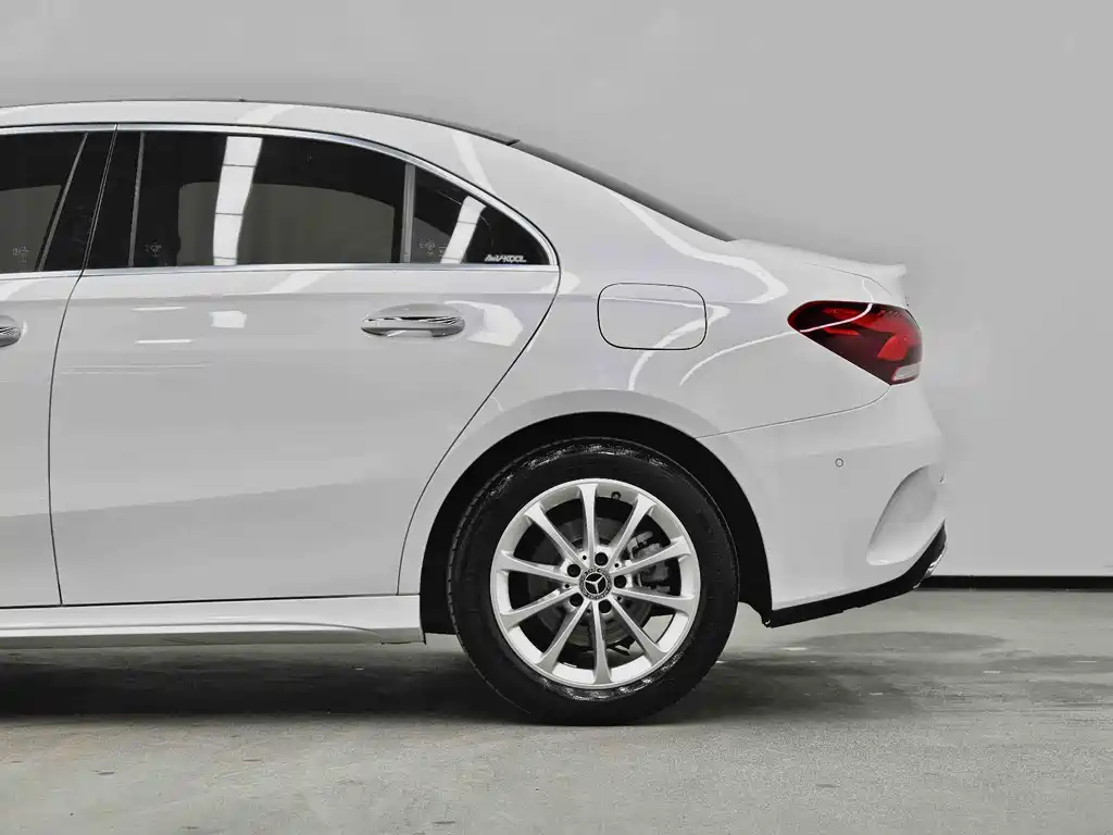Mercedes-Benz A-Class — фото 19