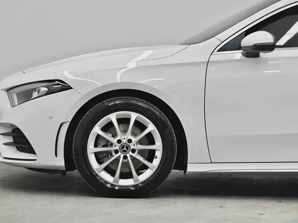 Mercedes-Benz A-Class — фото 21