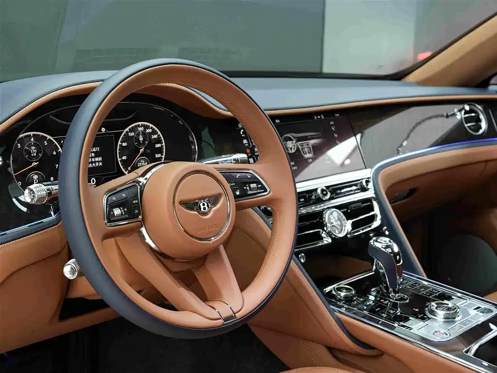 Bentley Flying Spur — фото 7