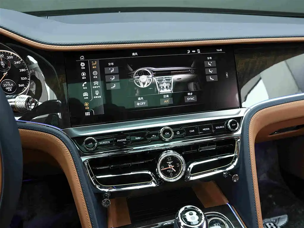Bentley Flying Spur — фото 9
