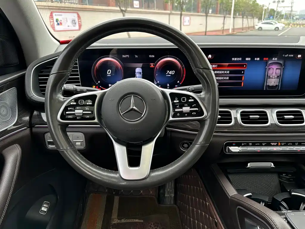 Mercedes-Benz GLE — фото 10