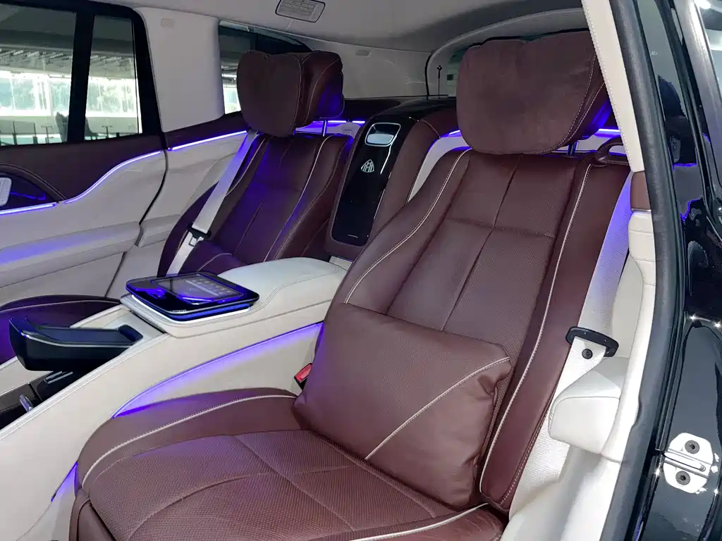 Mercedes-Benz GLS — фото 23