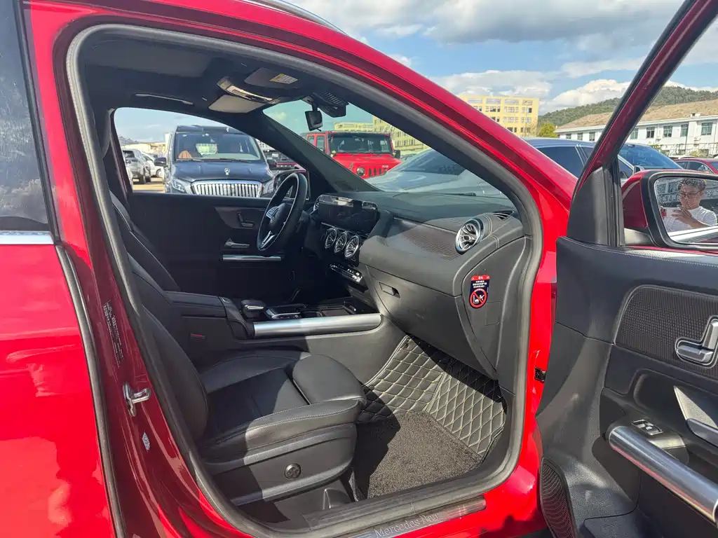 Mercedes-Benz GLA — фото 6