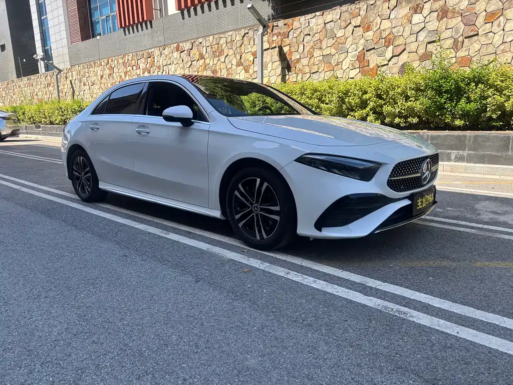 Mercedes-Benz A-Class — фото 3