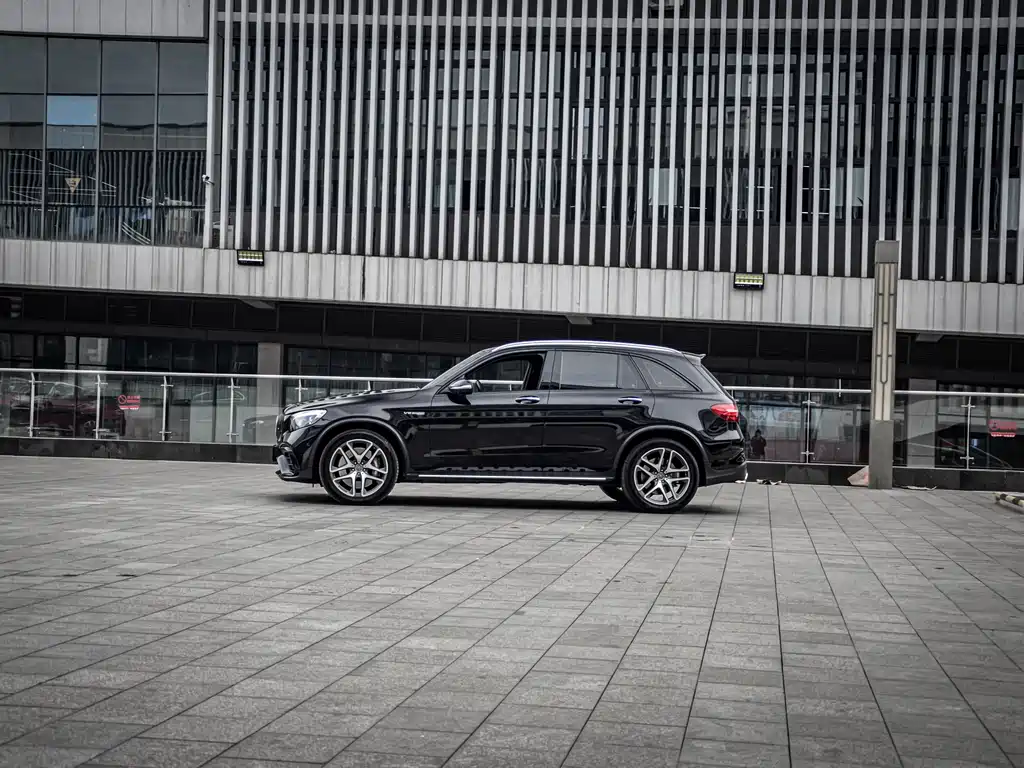 Mercedes-Benz GLC AMG — фото 13