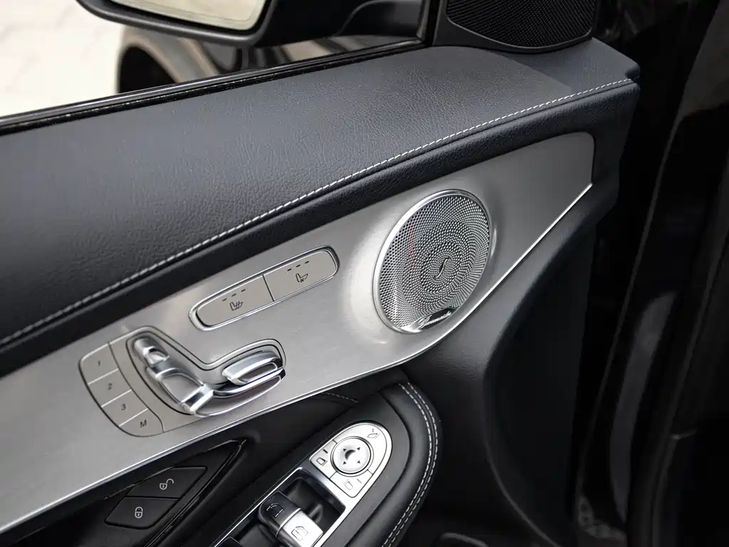 Mercedes-Benz GLC AMG — фото 28