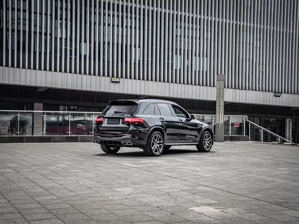 Mercedes-Benz GLC AMG — фото 5
