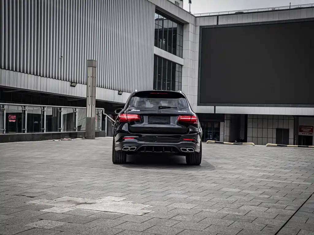 Mercedes-Benz GLC AMG — фото 6