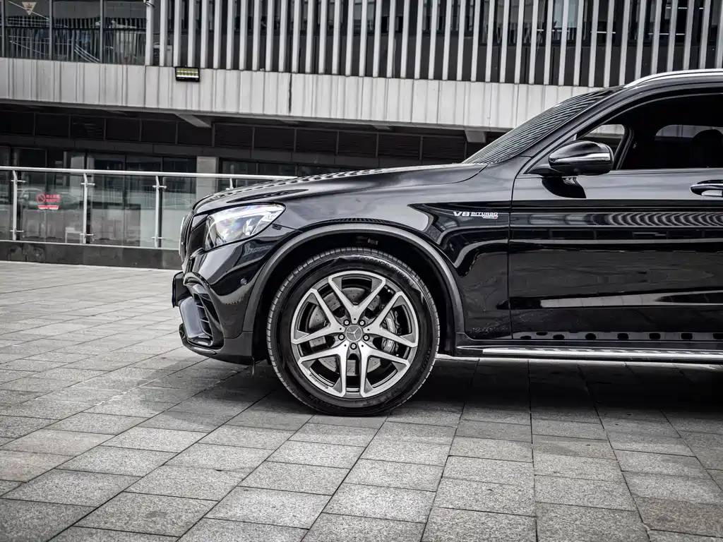 Mercedes-Benz GLC AMG — фото 10