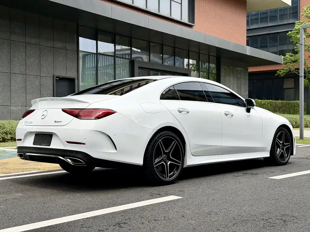 Mercedes-Benz CLS — фото 6