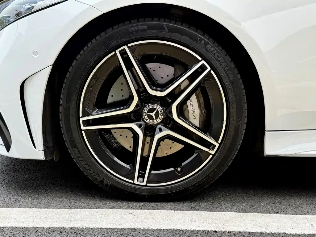 Mercedes-Benz CLS — фото 8