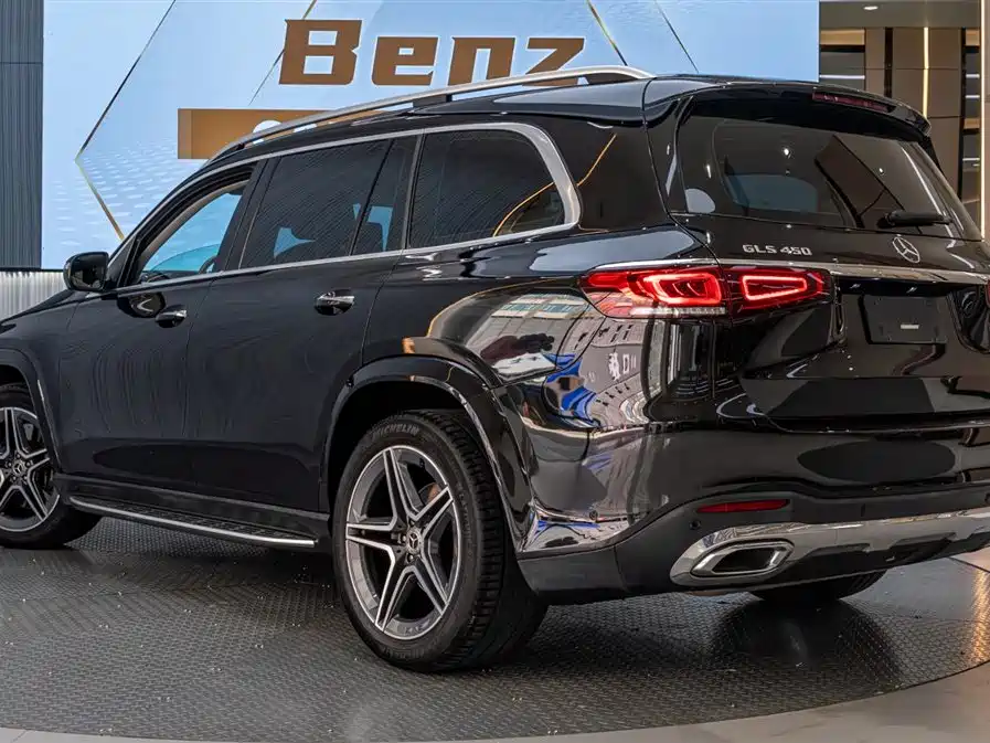 Mercedes-Benz GLS — фото 4