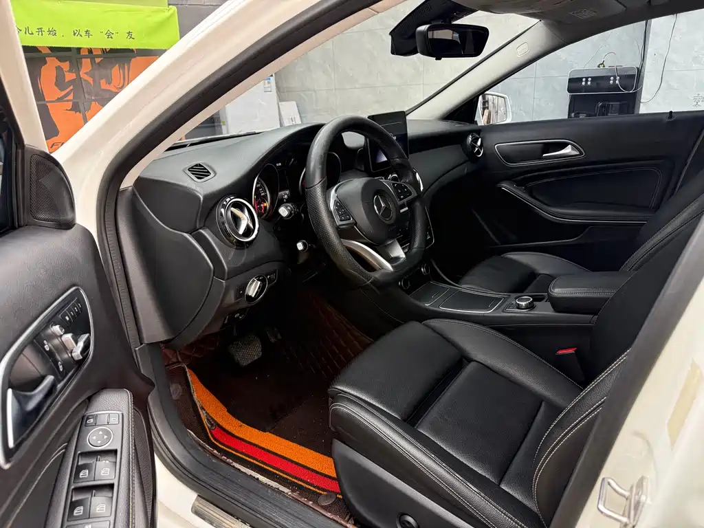 Mercedes-Benz GLA — фото 4