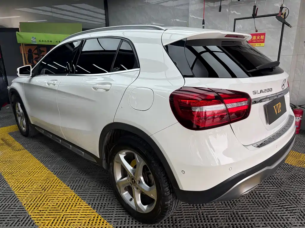 Mercedes-Benz GLA — фото 9