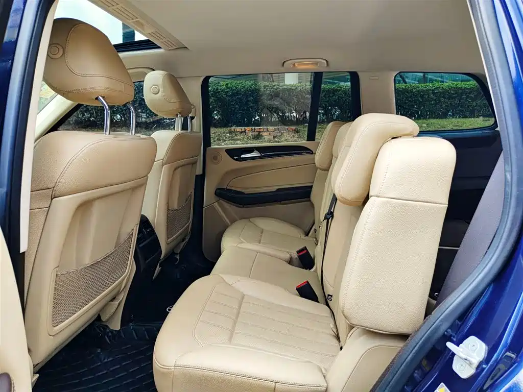 Mercedes-Benz GLS — фото 8