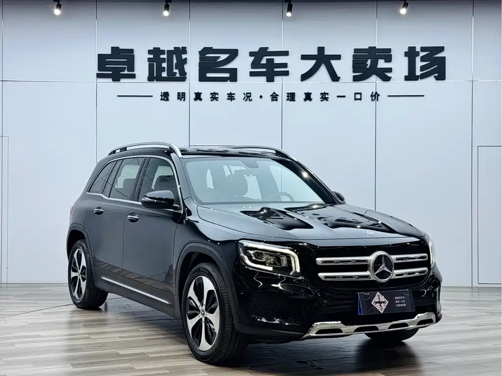 Mercedes-Benz GLB — фото 3