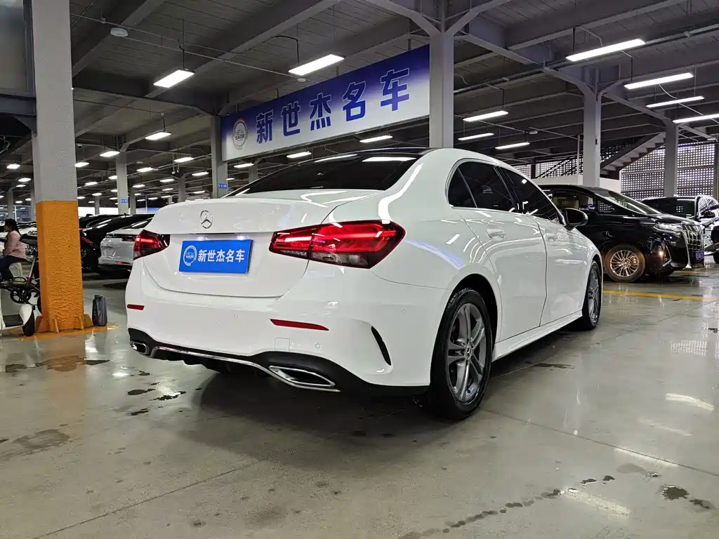 Mercedes-Benz A-Class — фото 14