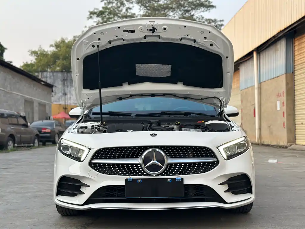 Mercedes-Benz A-Class — фото 9