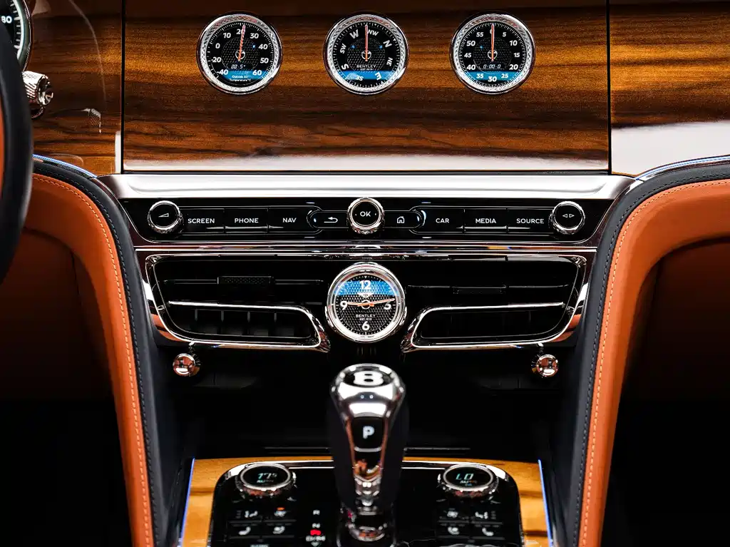 Bentley Flying Spur PHEV — фото 9
