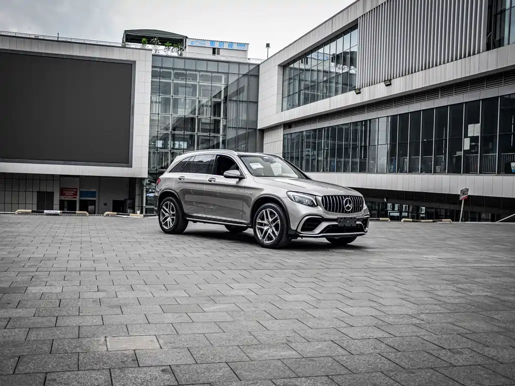 Mercedes-Benz GLC AMG — фото 2