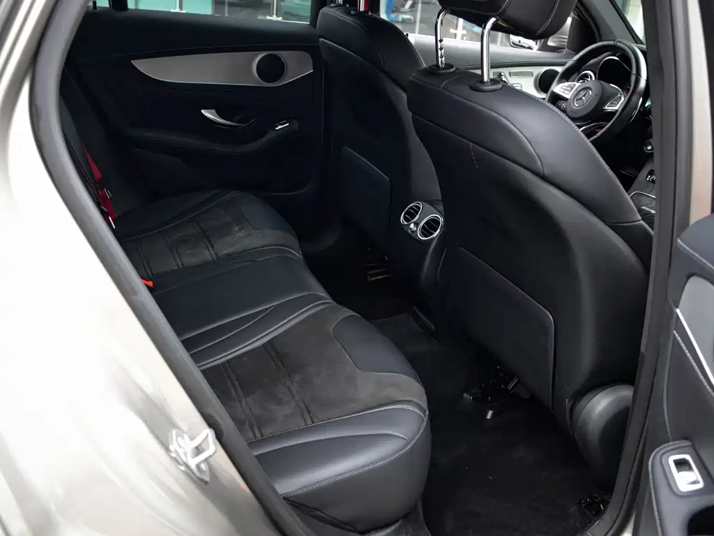 Mercedes-Benz GLC AMG — фото 20