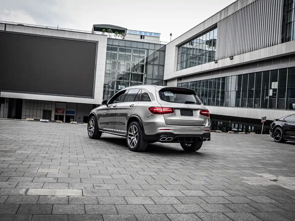 Mercedes-Benz GLC AMG — фото 5