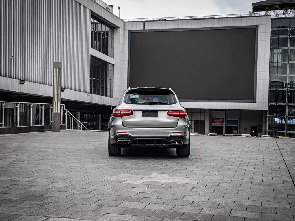 Mercedes-Benz GLC AMG — фото 6