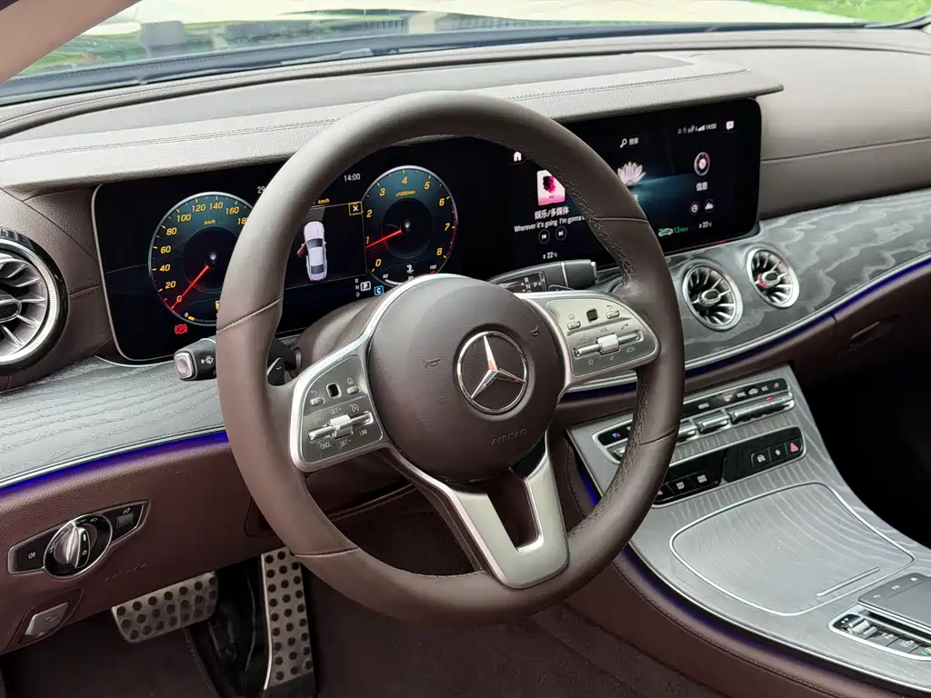 Mercedes-Benz CLS — фото 3