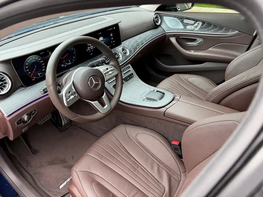 Mercedes-Benz CLS — фото 4
