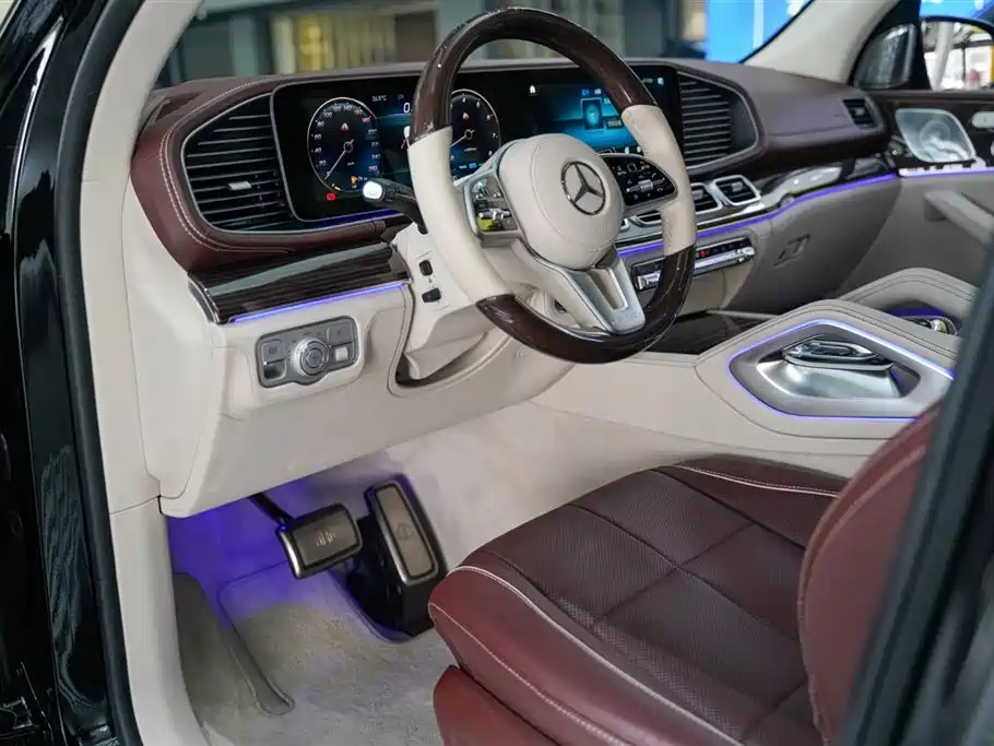 Mercedes-Benz GLS — фото 2