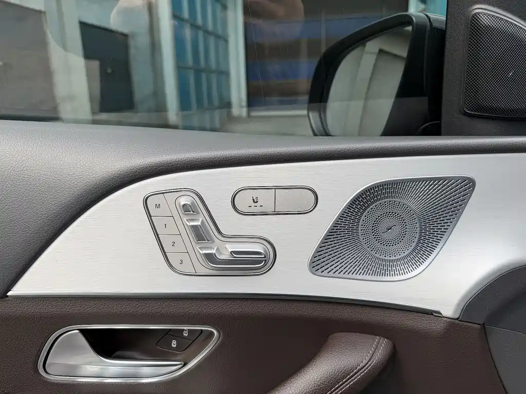 Mercedes-Benz GLE (Import) — фото 17