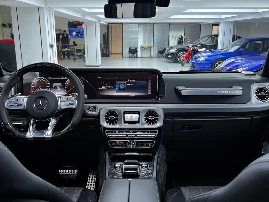 Mercedes-Benz G-Class AMG — фото 20