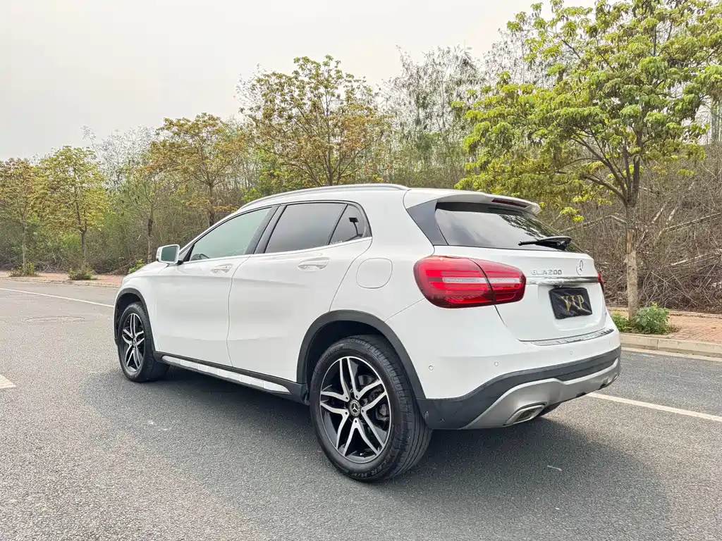 Mercedes-Benz GLA — фото 13