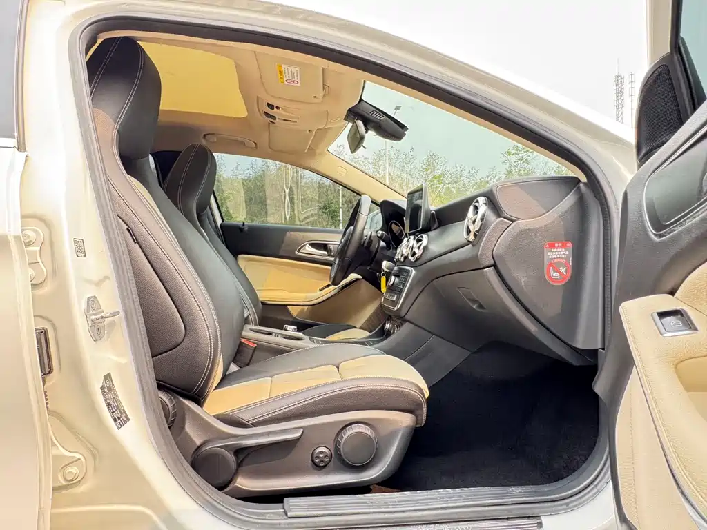 Mercedes-Benz GLA — фото 10