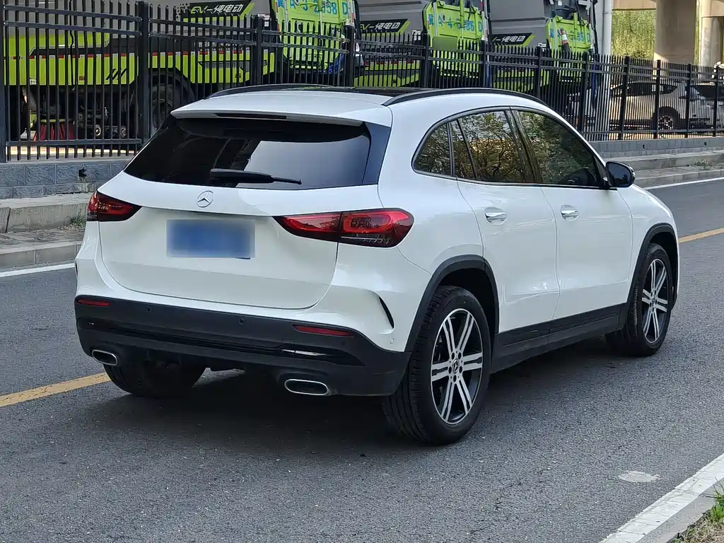 Mercedes-Benz GLA — фото 20