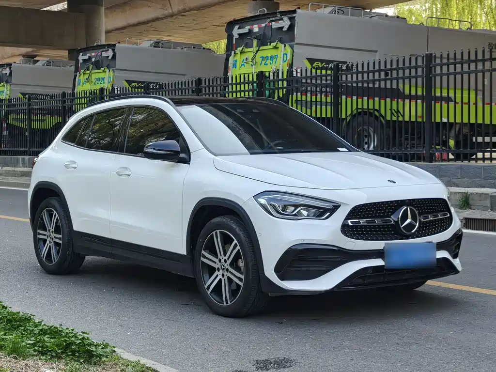 Mercedes-Benz GLA — фото 3