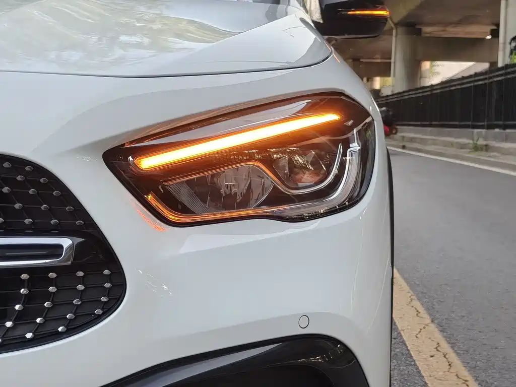 Mercedes-Benz GLA — фото 4