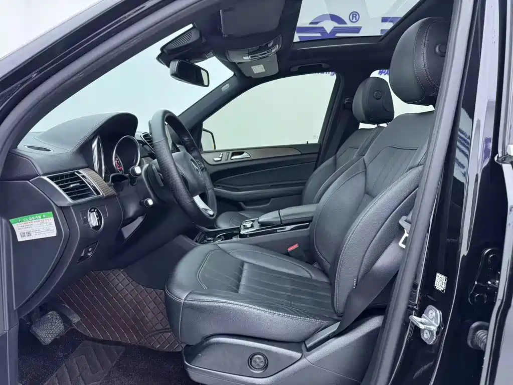 Mercedes-Benz GLE — фото 10