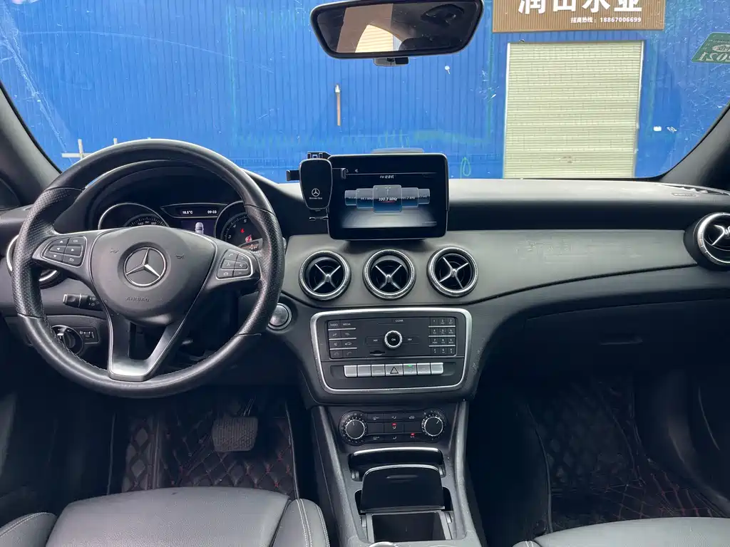 Mercedes-Benz CLA (Import) — фото 8