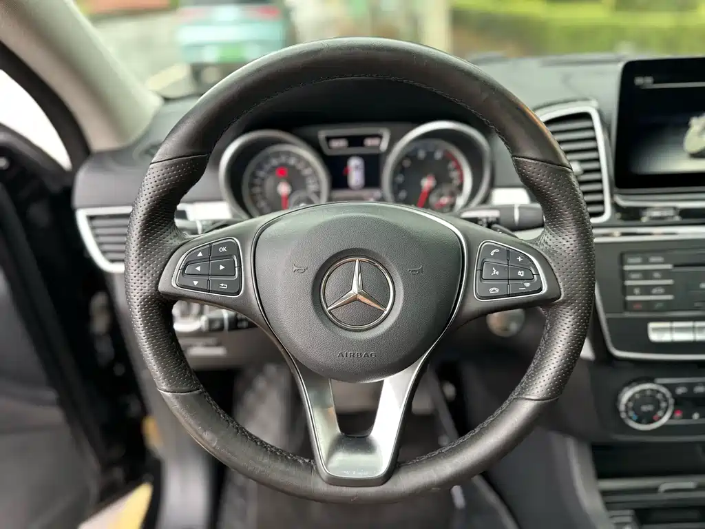 Mercedes-Benz GLE Coupe — фото 14