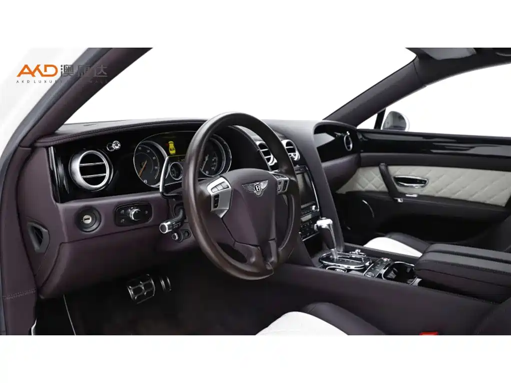 Bentley Flying Spur — фото 6