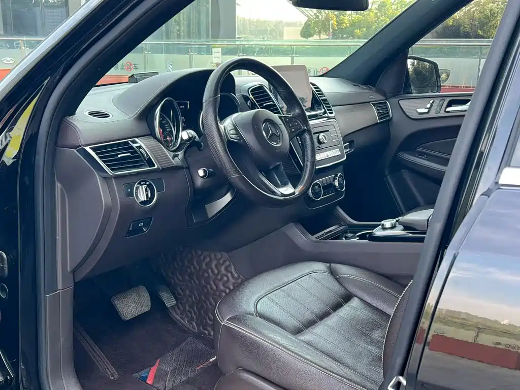 Mercedes-Benz GLE — фото 4