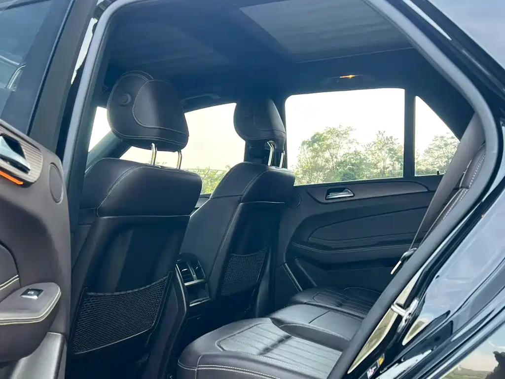 Mercedes-Benz GLE — фото 5