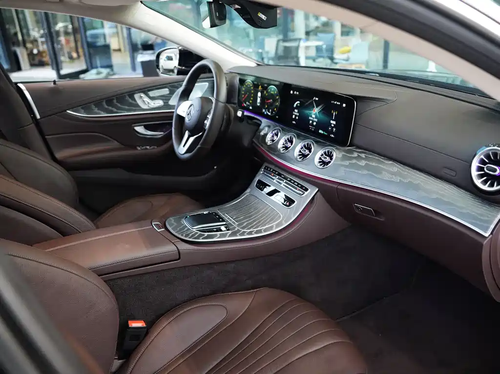Mercedes-Benz CLS — фото 4