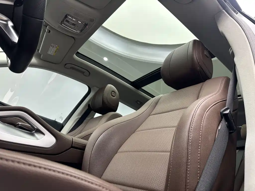 Mercedes-Benz GLS — фото 14
