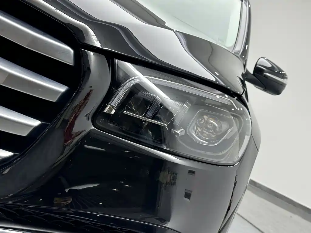 Mercedes-Benz GLS — фото 20