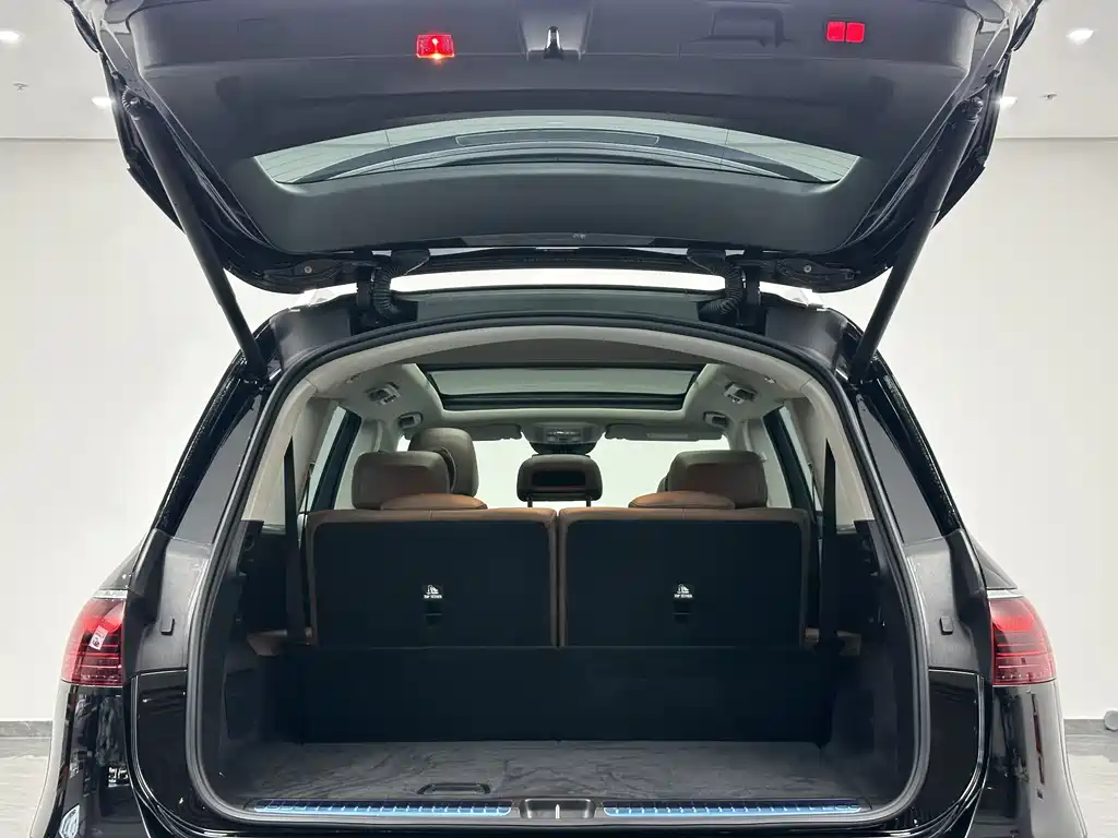 Mercedes-Benz GLS — фото 29