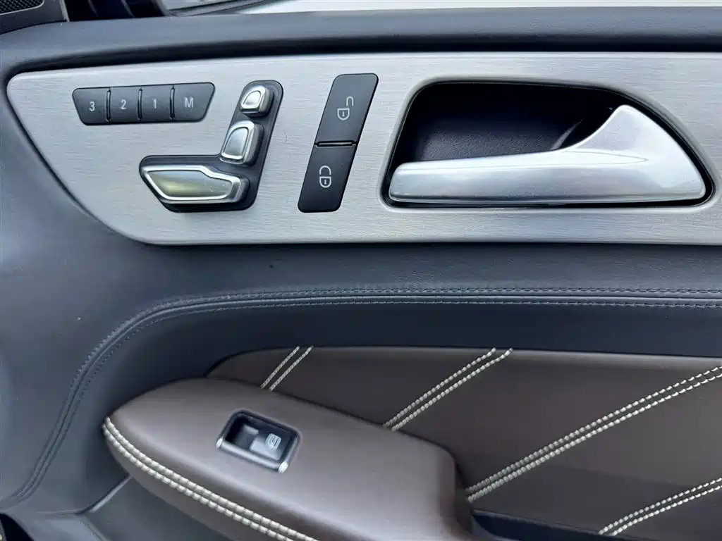 Mercedes-Benz GLE AMG — фото 11