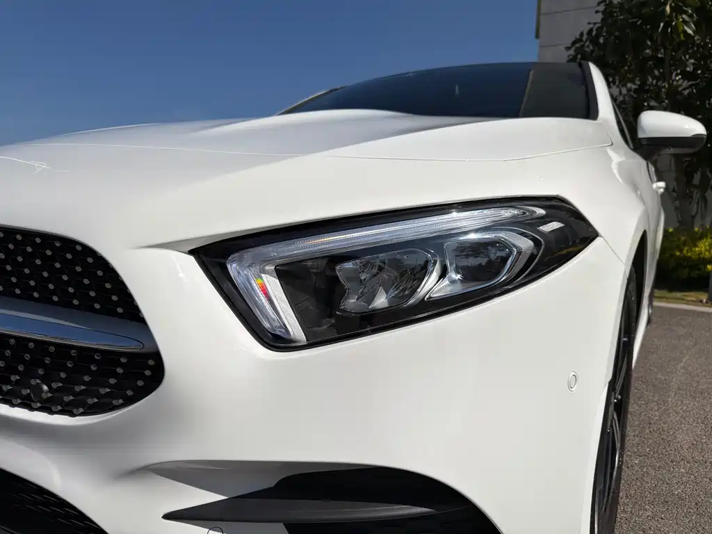 Mercedes-Benz A-Class — фото 11